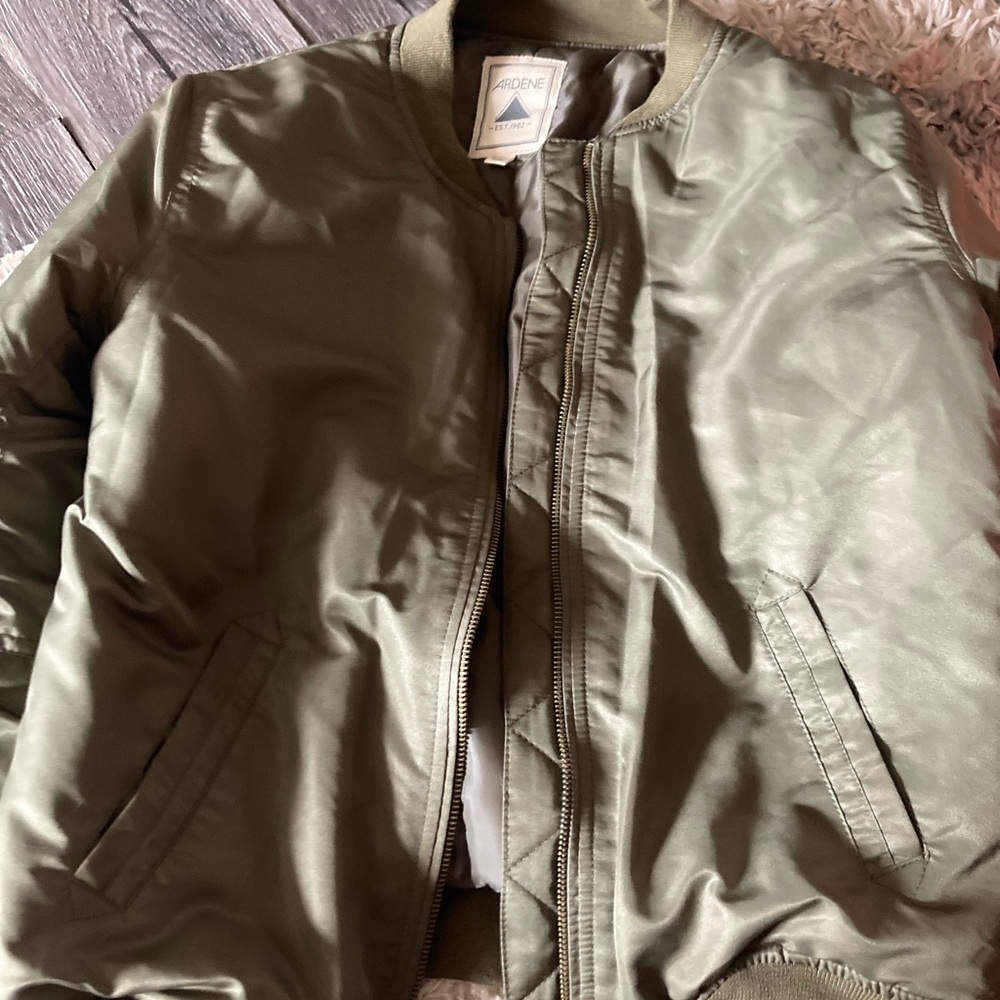 Cute army green coat